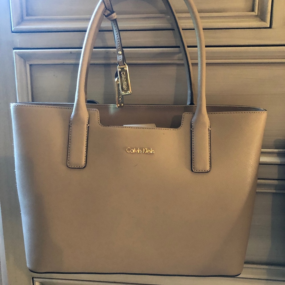 Beige purse